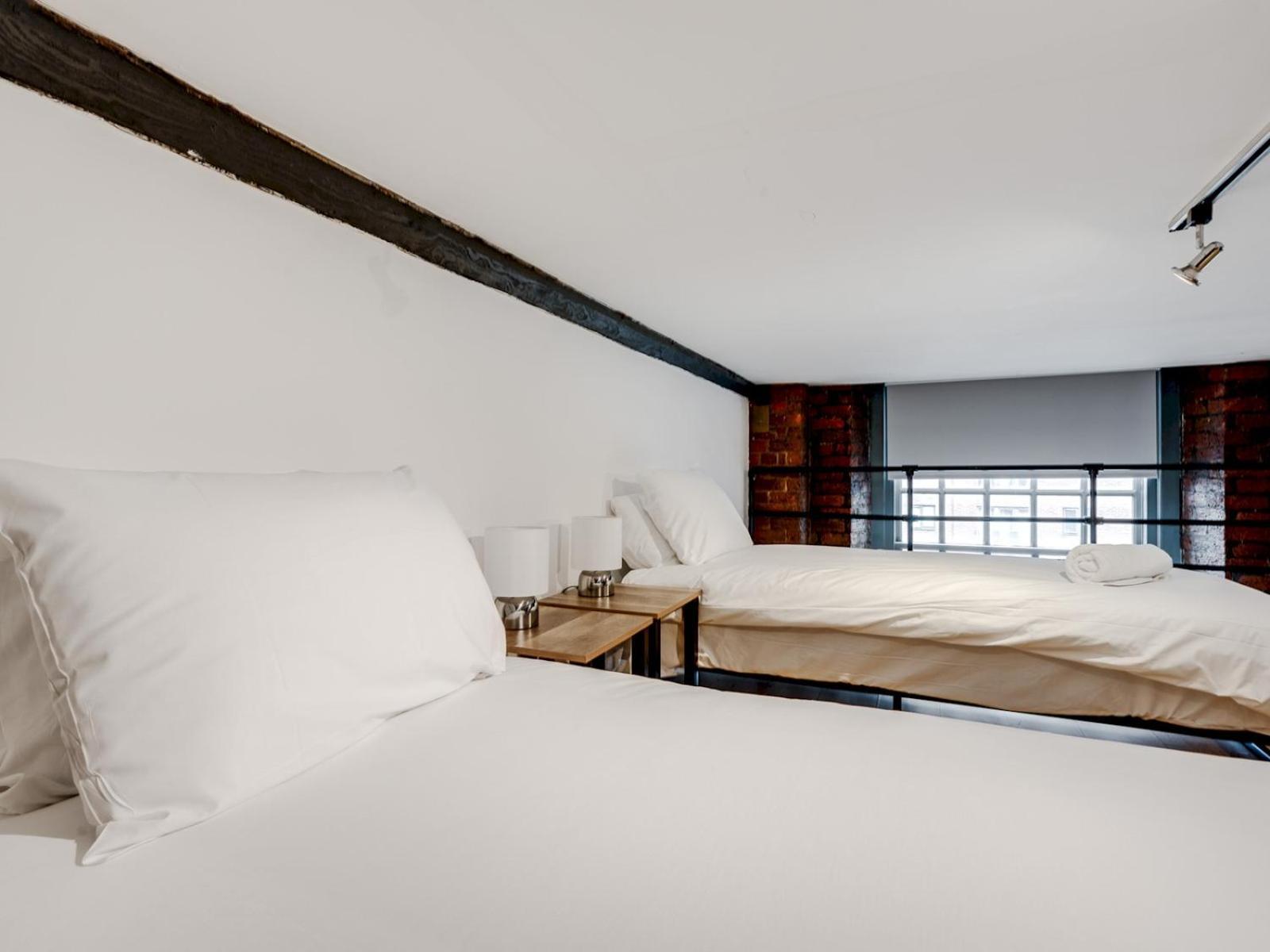 Apartment Trafalgar Warehouse Apartmentslps 5 Free Parking Pass The Keys *
