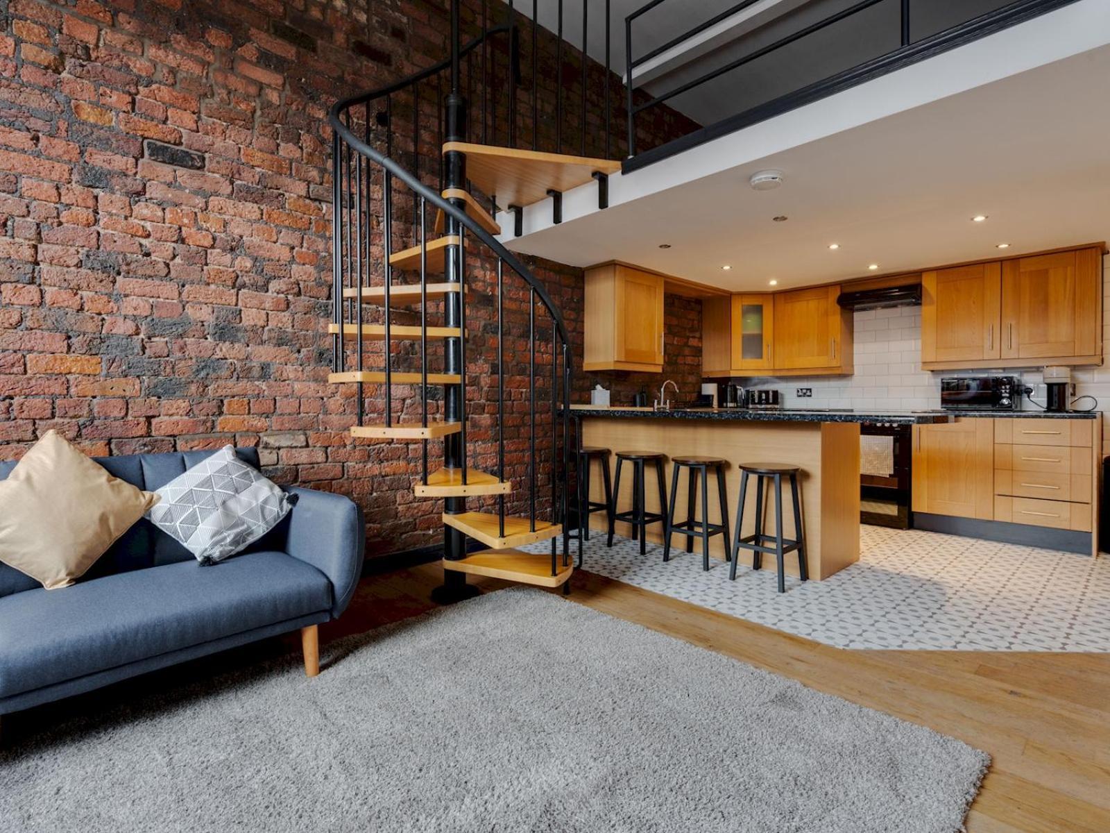 Trafalgar Warehouse Apartmentslps 5 Free Parking Pass The Keys Apartment
